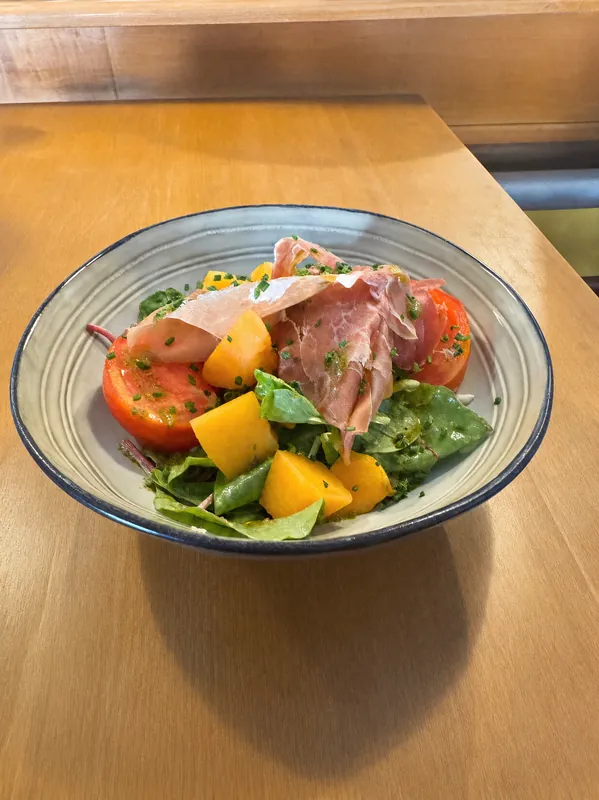 Jambon cru, tomate et melon