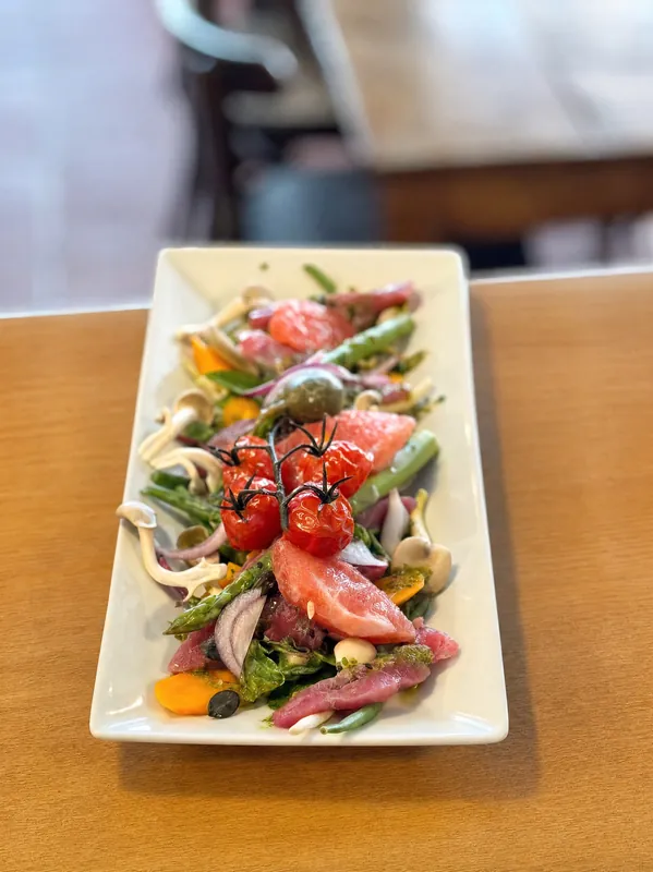 Saumon et légumes croquants