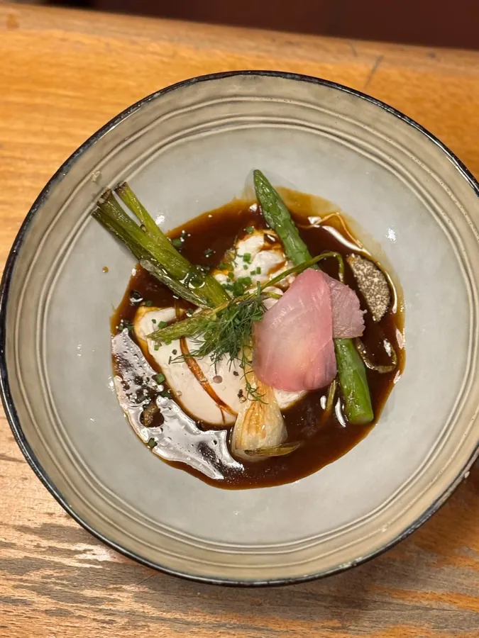 Viande et légumes dans un jus corsé